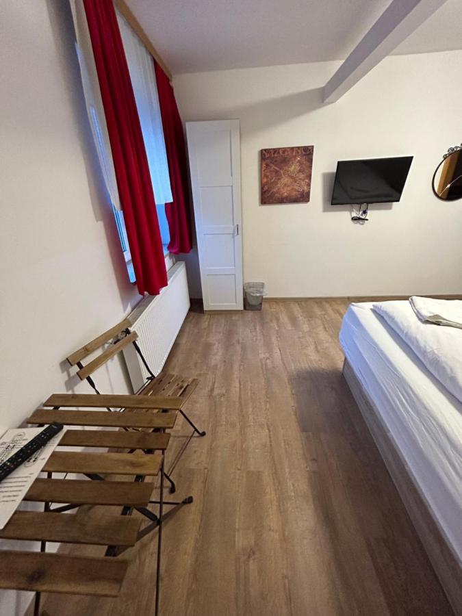 Sobe Zimmer Frei Пожега Экстерьер фото