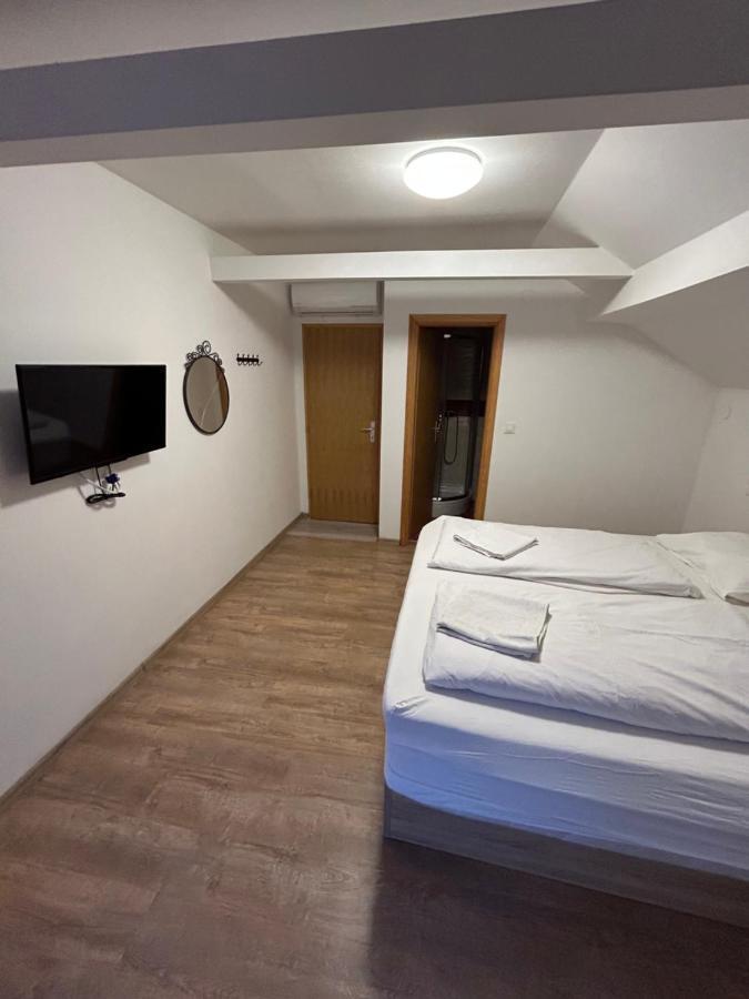 Sobe Zimmer Frei Пожега Экстерьер фото
